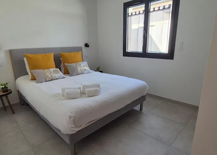 Ferienhaus Neuve Hemera, 10 Couchages, Piscine &